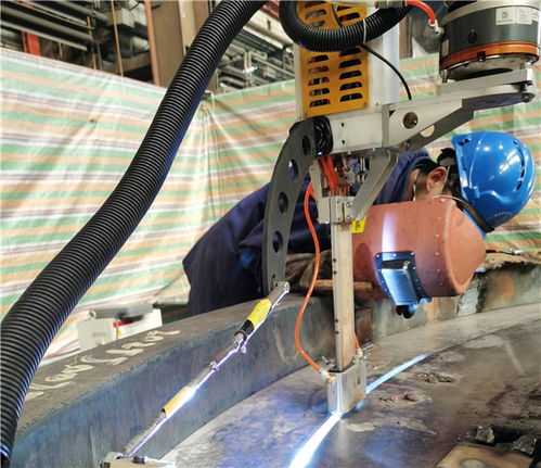 中国工业新闻网 哈电电机智能机器人首次实现转轮焊接制造